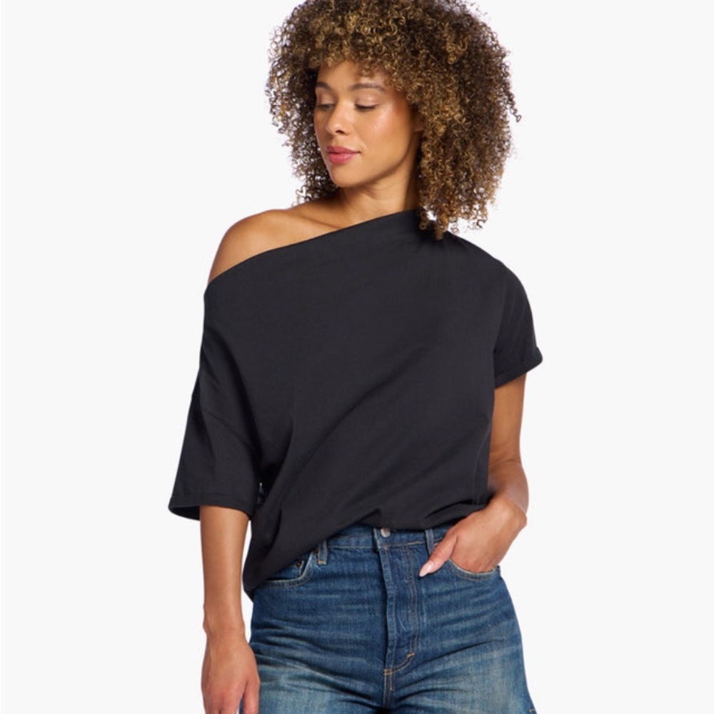 Nuuds Black Off-Shoulder Tee